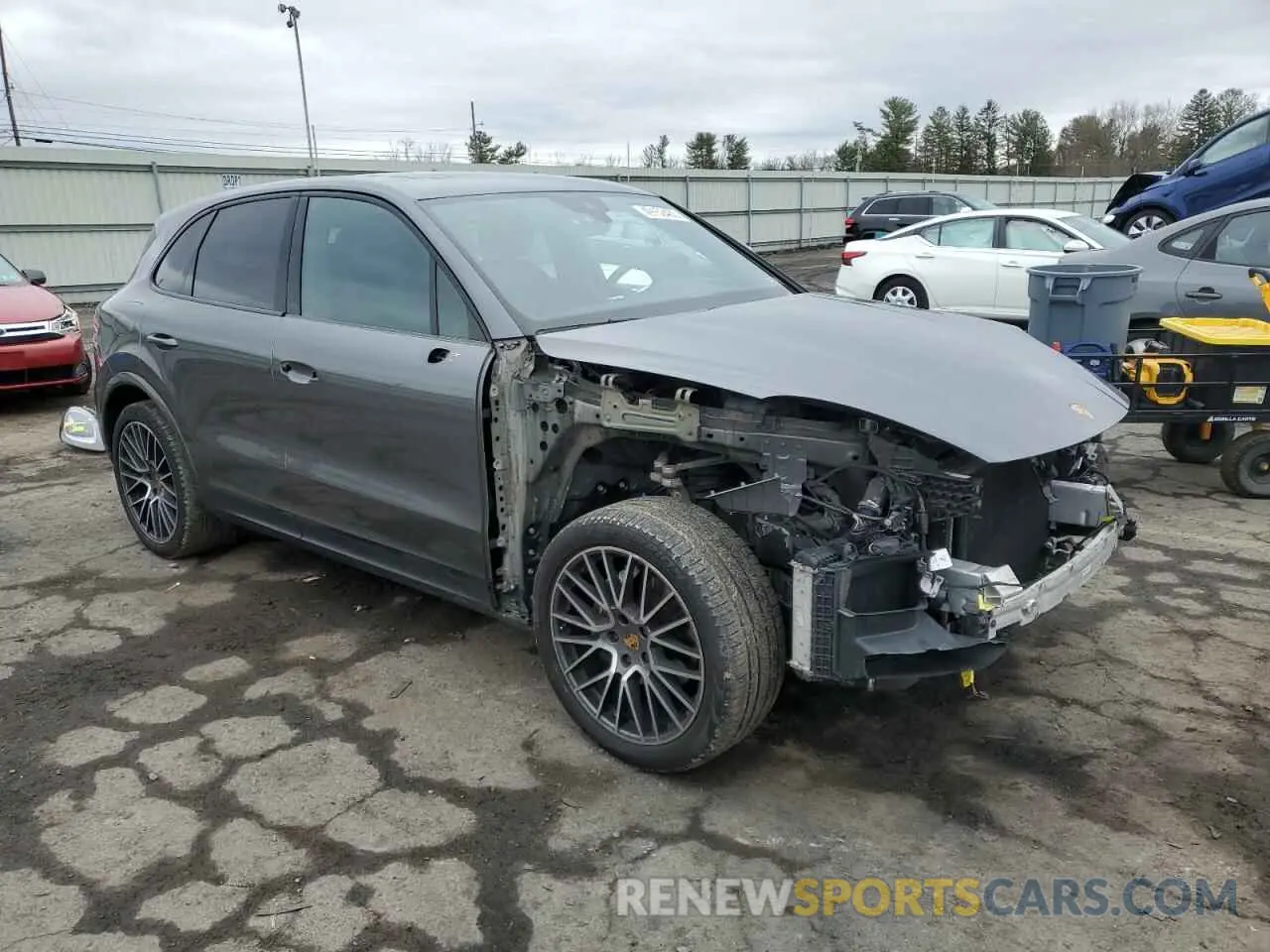 4 fotografías del automóvil dañado WP1AA2AY5KDA17002 PORSCHE CAYENNE 2019
