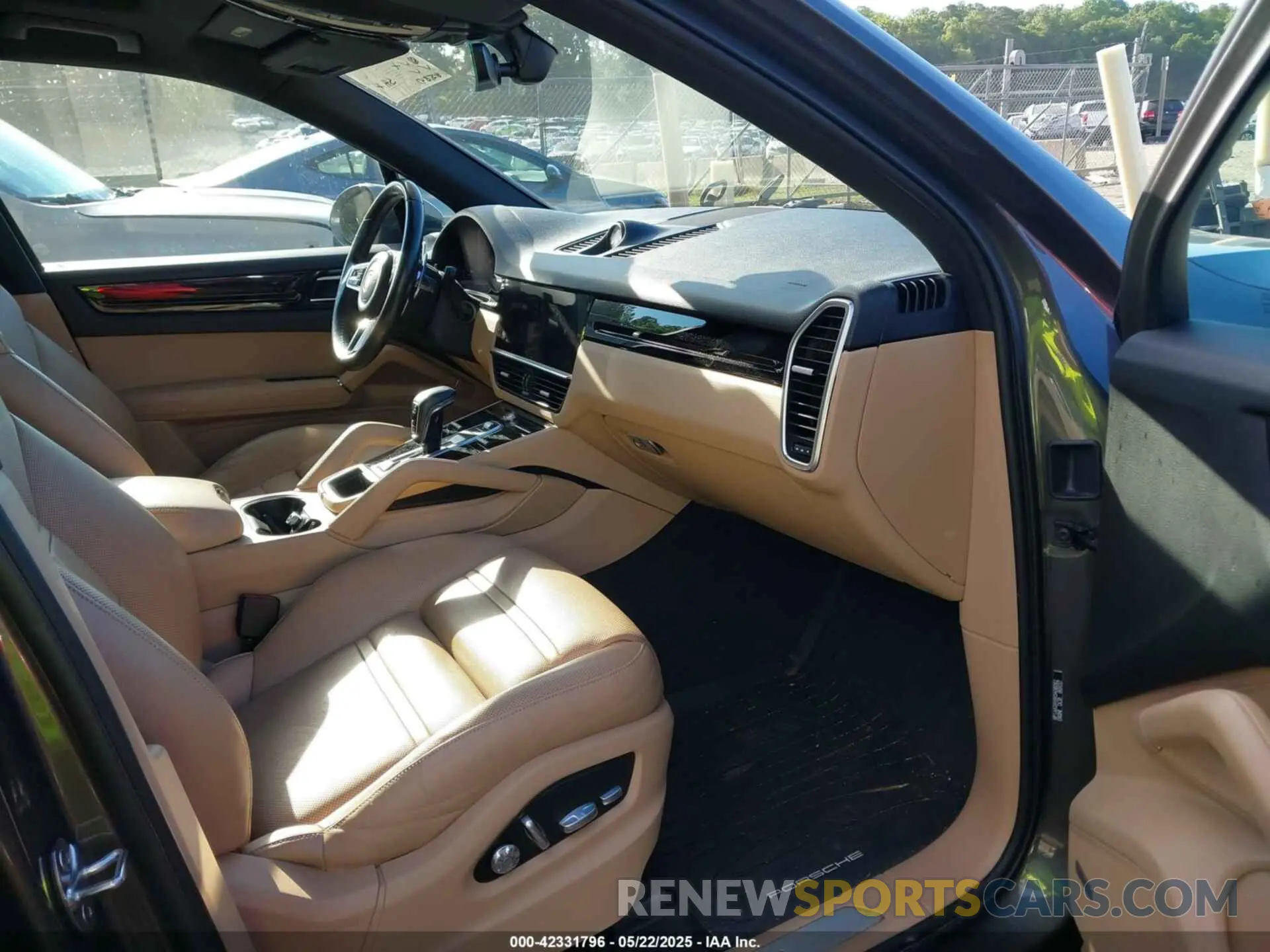 5 fotografías del automóvil dañado WP1AA2AY6KDA08082 PORSCHE CAYENNE 2019