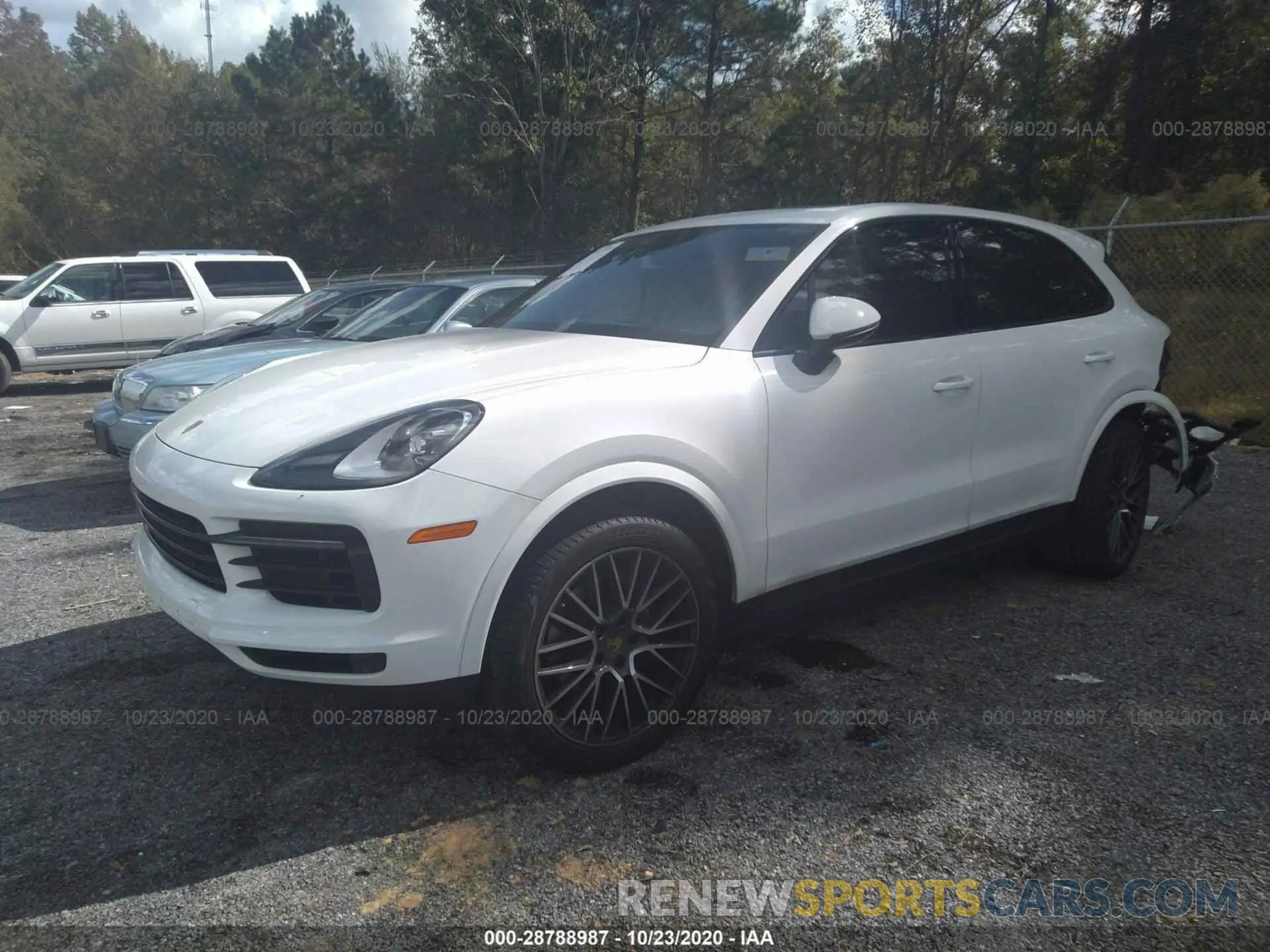 2 fotografías del automóvil dañado WP1AA2AY6KDA10639 PORSCHE CAYENNE 2019