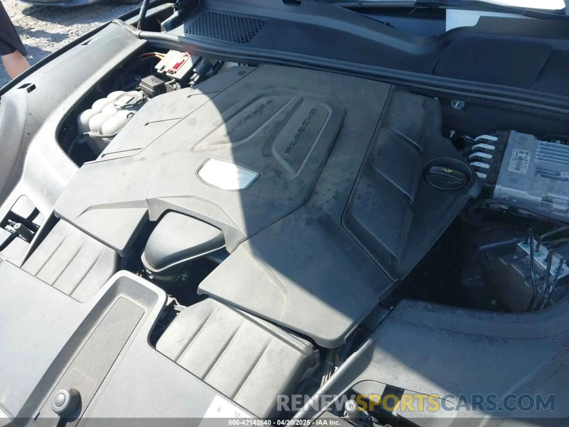 10 fotografías del automóvil dañado WP1AA2AY7KDA05496 PORSCHE CAYENNE 2019