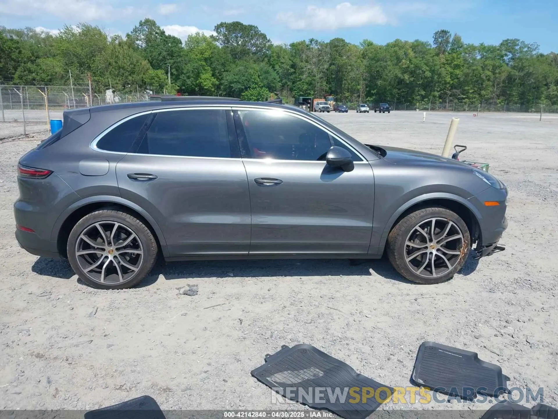 12 fotografías del automóvil dañado WP1AA2AY7KDA05496 PORSCHE CAYENNE 2019