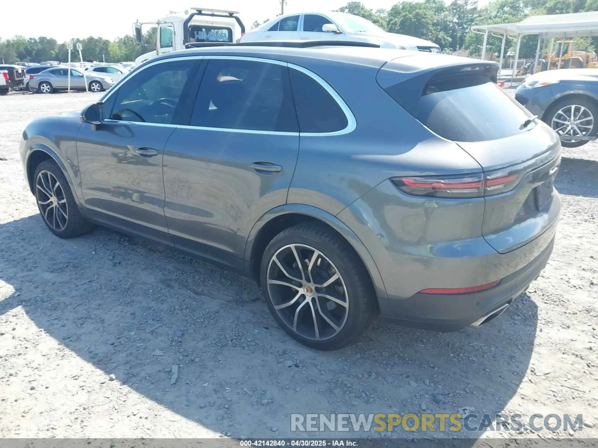 3 fotografías del automóvil dañado WP1AA2AY7KDA05496 PORSCHE CAYENNE 2019