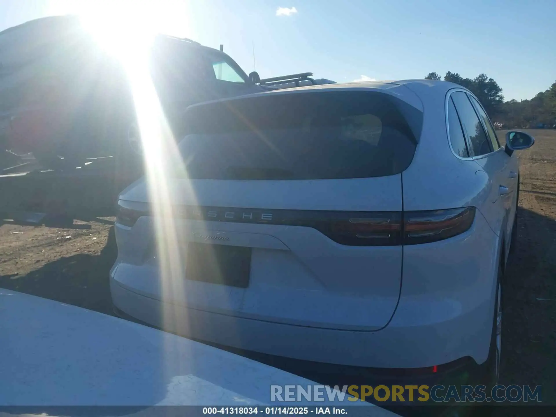 16 fotografías del automóvil dañado WP1AA2AY8KDA09251 PORSCHE CAYENNE 2019