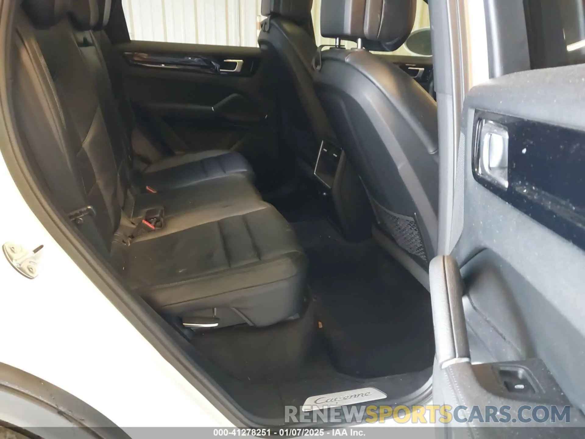 8 fotografías del automóvil dañado WP1AA2AYXKDA01684 PORSCHE CAYENNE 2019