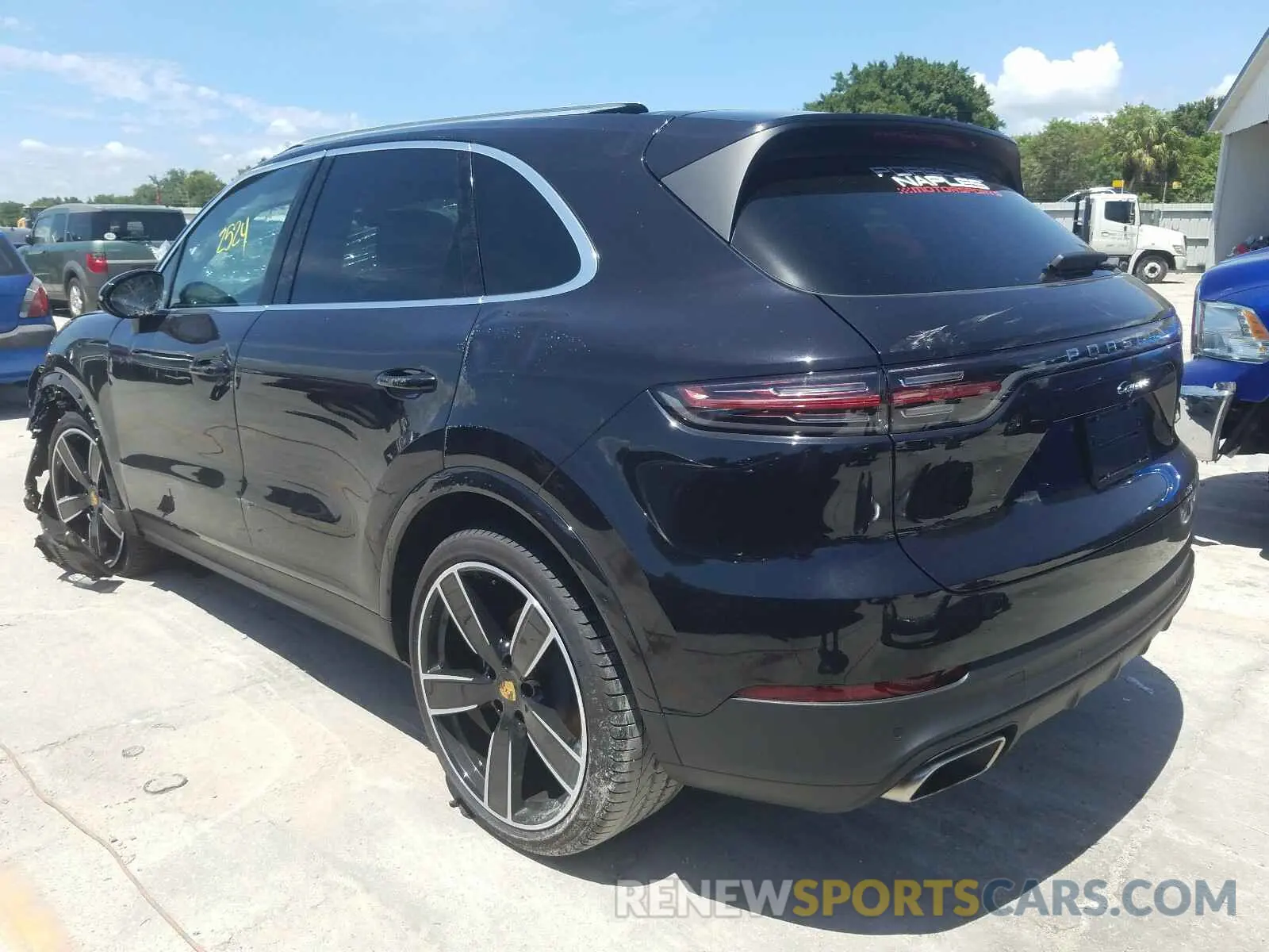 3 fotografías del automóvil dañado WP1AA2AYXKDA17433 PORSCHE CAYENNE 2019