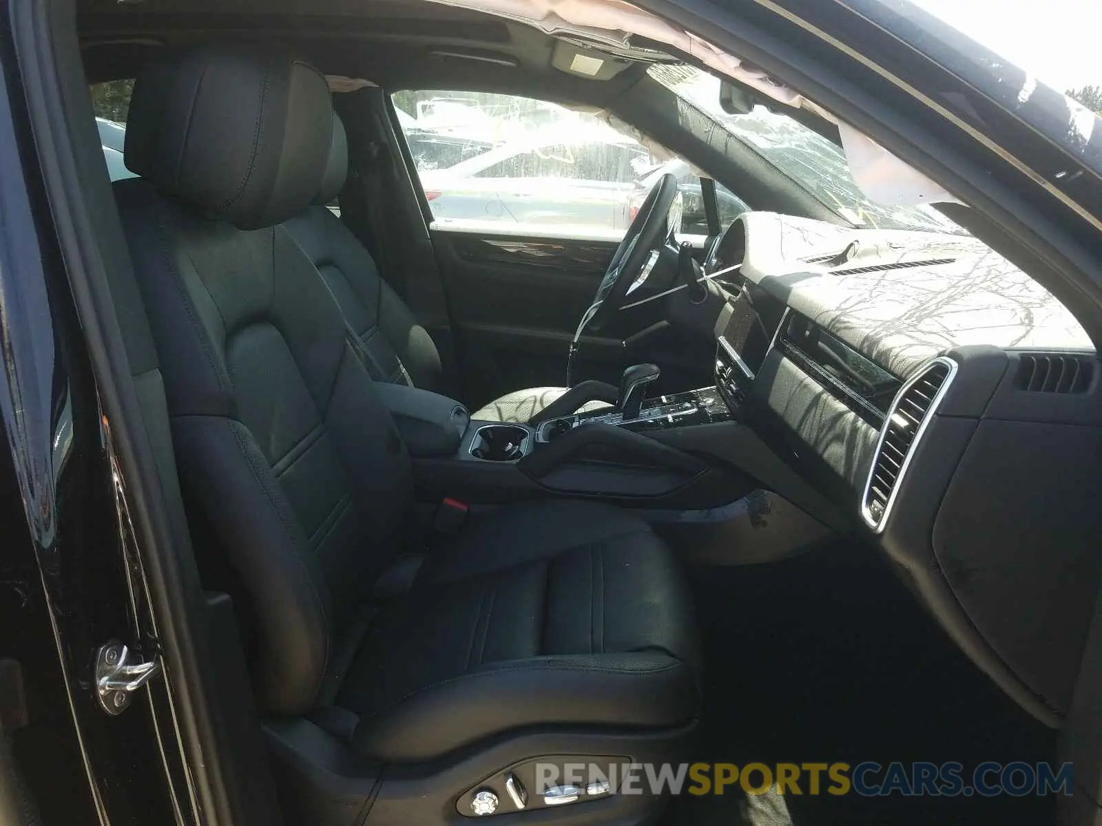 5 fotografías del automóvil dañado WP1AA2AYXKDA17433 PORSCHE CAYENNE 2019