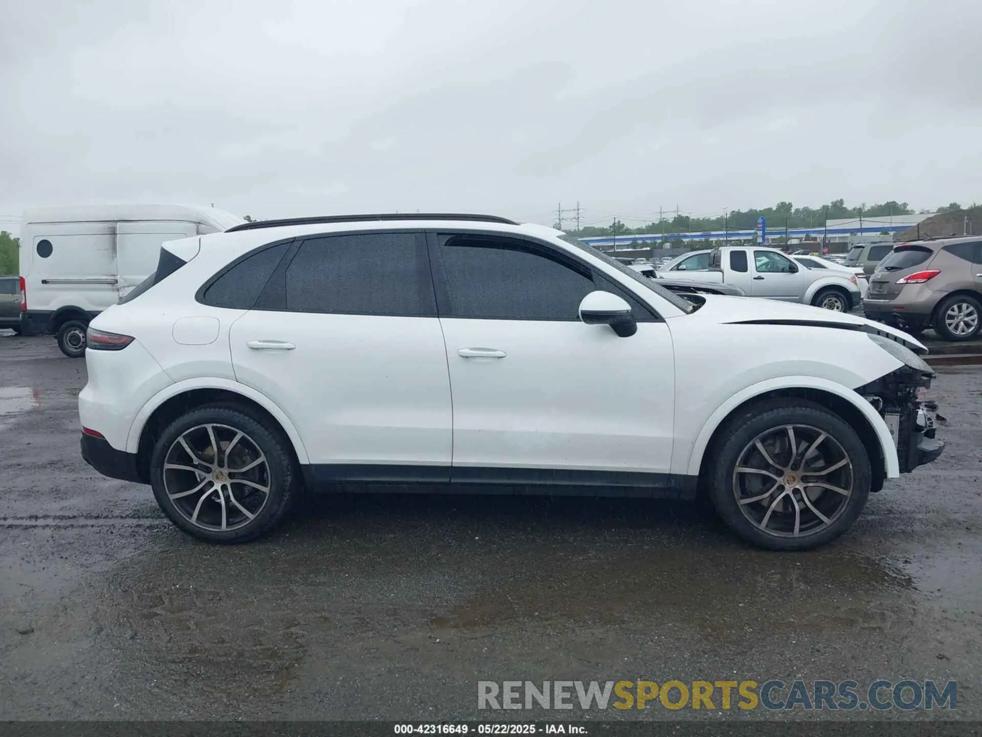 13 fotografías del automóvil dañado WP1AB2AY2KDA64548 PORSCHE CAYENNE 2019