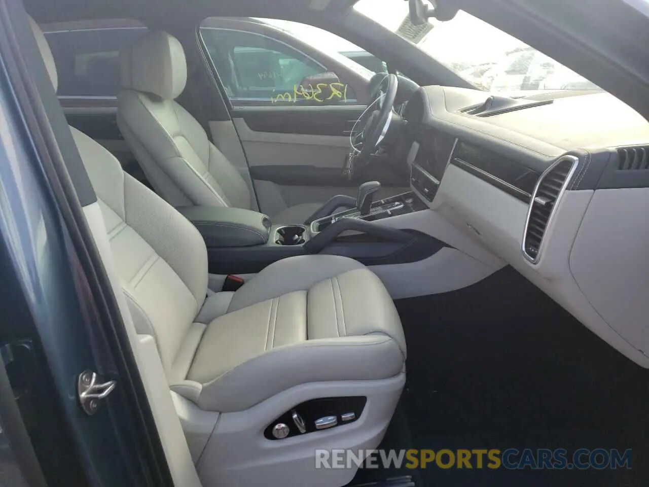5 fotografías del automóvil dañado WP1AB2AY4KDA65636 PORSCHE CAYENNE 2019