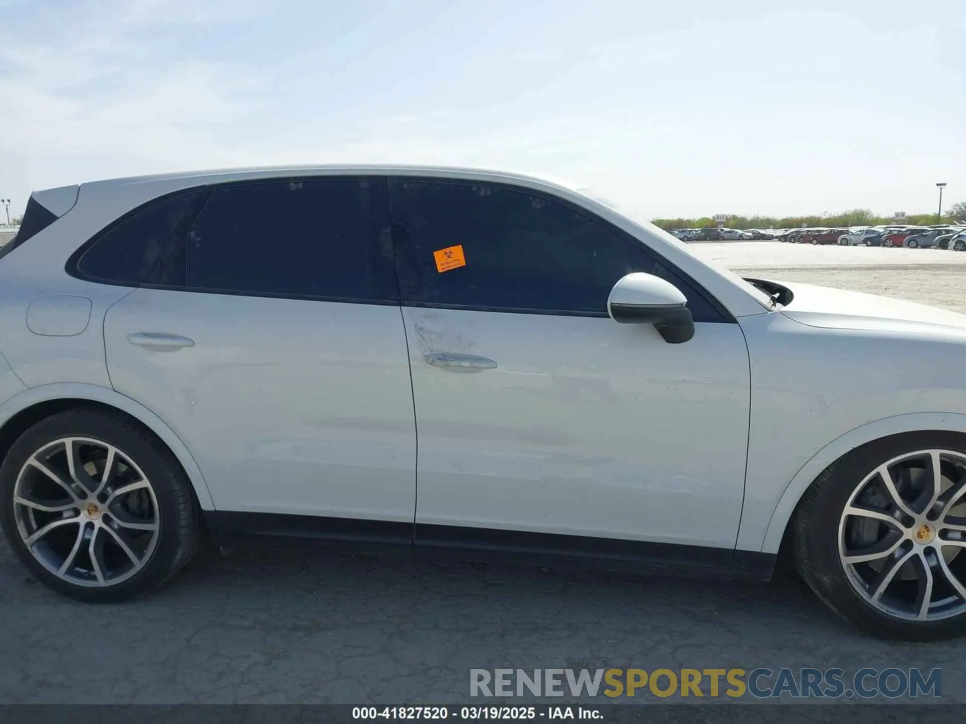 12 fotografías del automóvil dañado WP1AB2AY7KDA64786 PORSCHE CAYENNE 2019