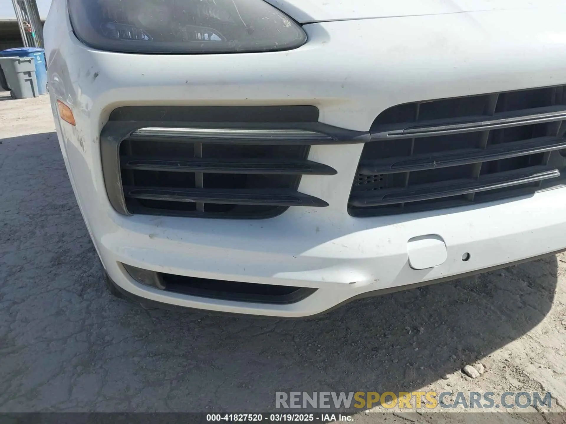 16 fotografías del automóvil dañado WP1AB2AY7KDA64786 PORSCHE CAYENNE 2019