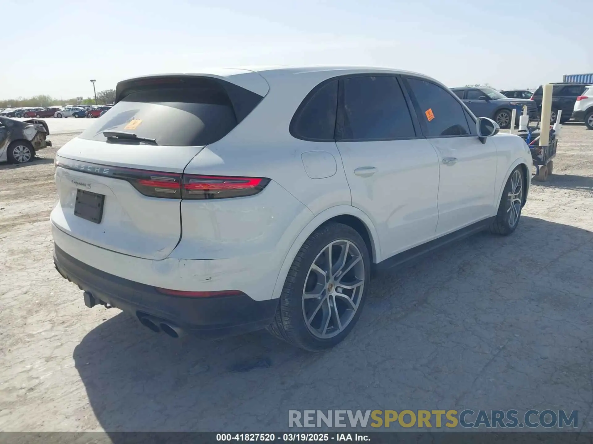 4 fotografías del automóvil dañado WP1AB2AY7KDA64786 PORSCHE CAYENNE 2019