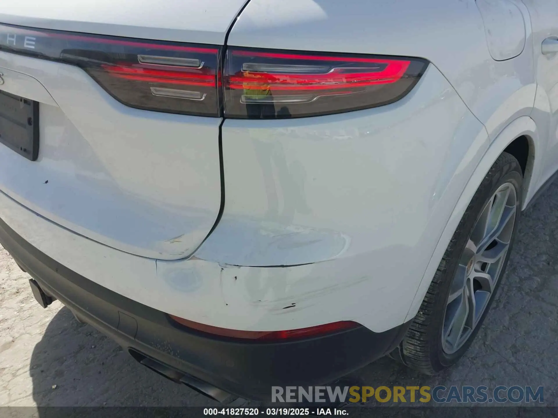6 fotografías del automóvil dañado WP1AB2AY7KDA64786 PORSCHE CAYENNE 2019