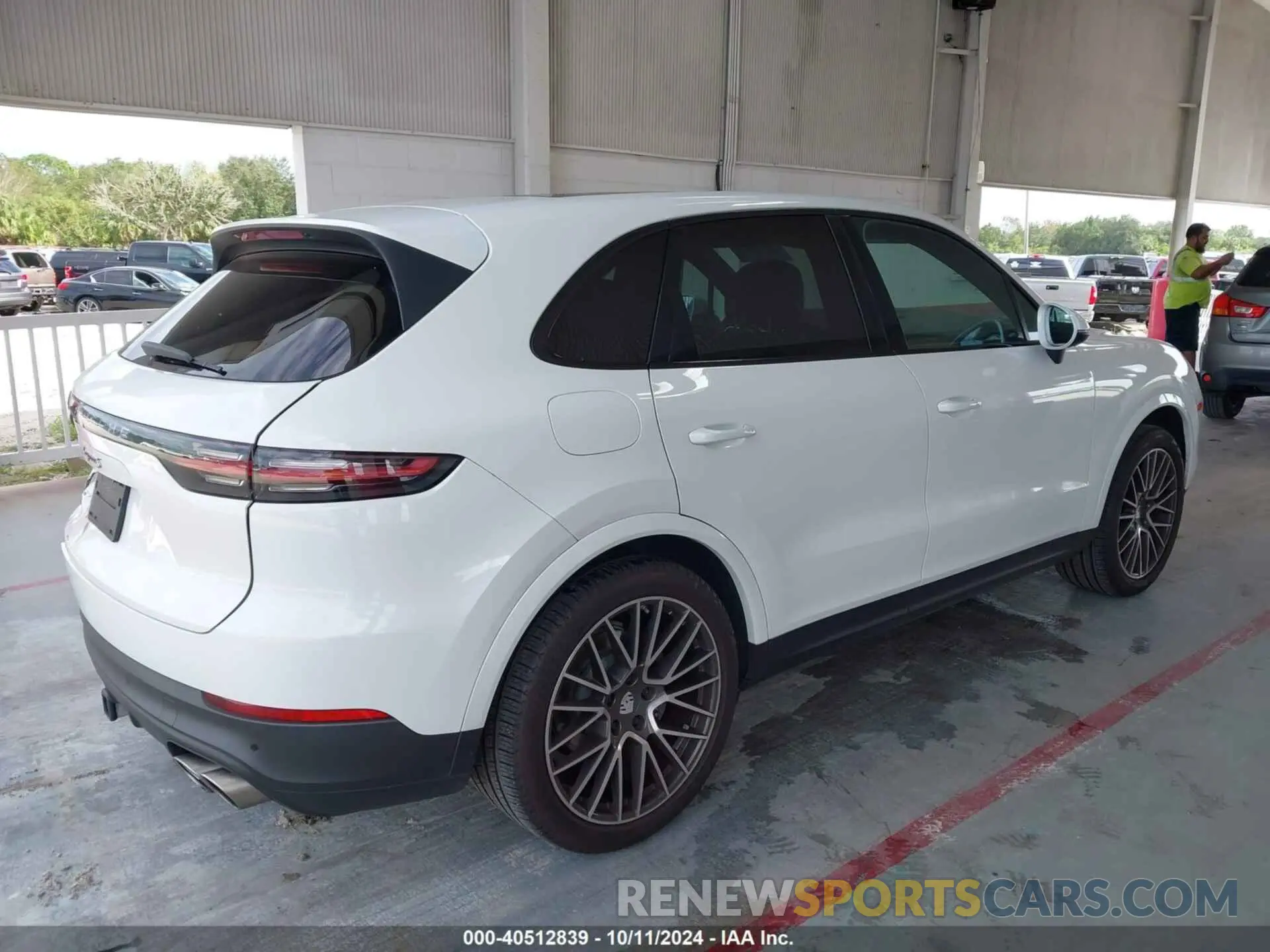 4 fotografías del automóvil dañado WP1AB2AY8KDA63985 PORSCHE CAYENNE 2019