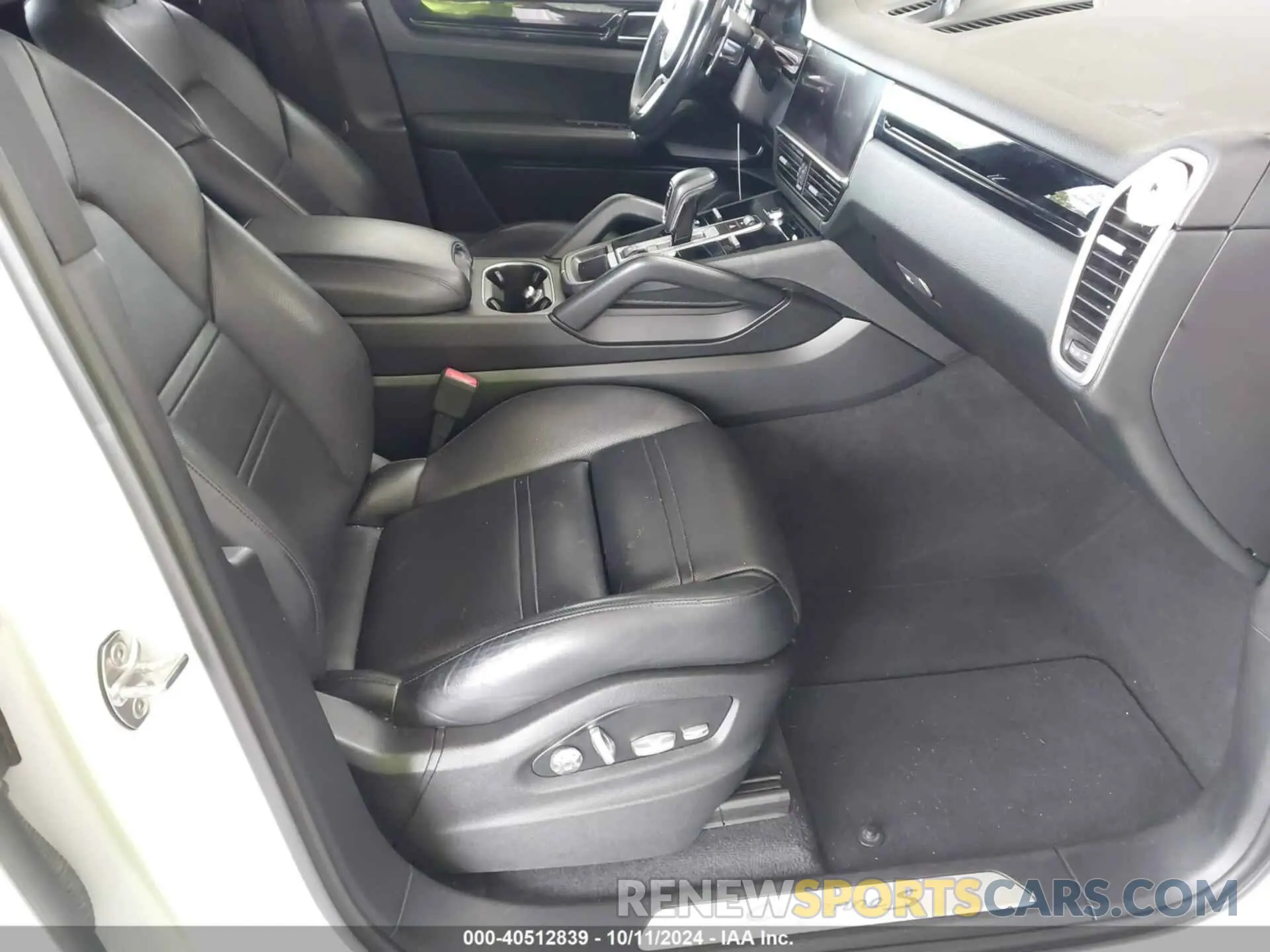 5 fotografías del automóvil dañado WP1AB2AY8KDA63985 PORSCHE CAYENNE 2019