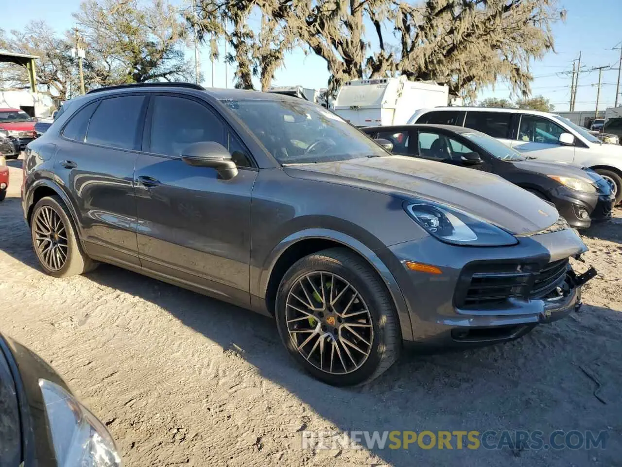 4 fotografías del automóvil dañado WP1AE2AY1KDA51233 PORSCHE CAYENNE 2019