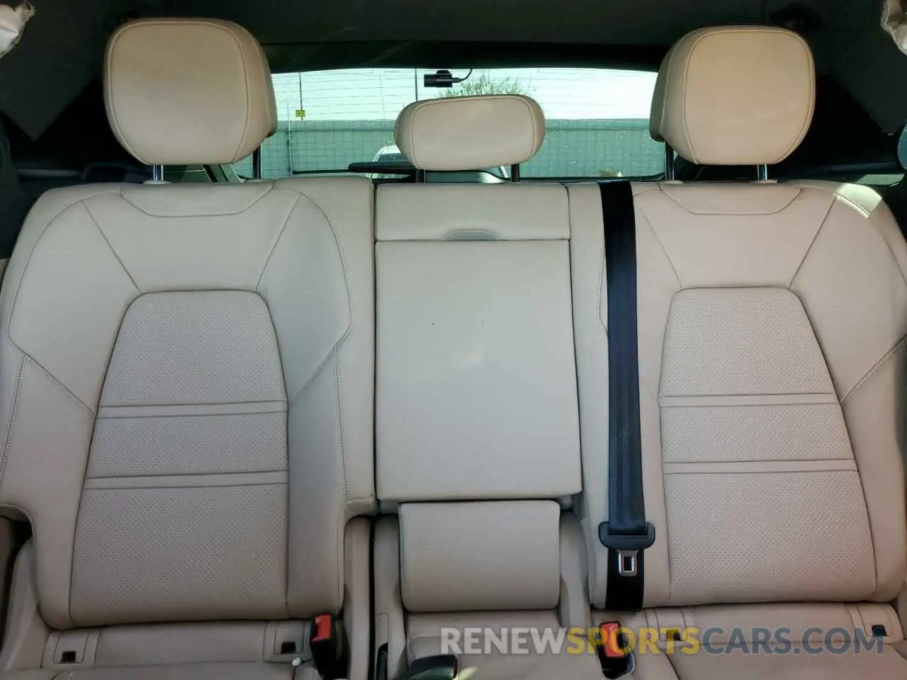 10 fotografías del automóvil dañado WP1AE2AY5KDA50280 PORSCHE CAYENNE 2019