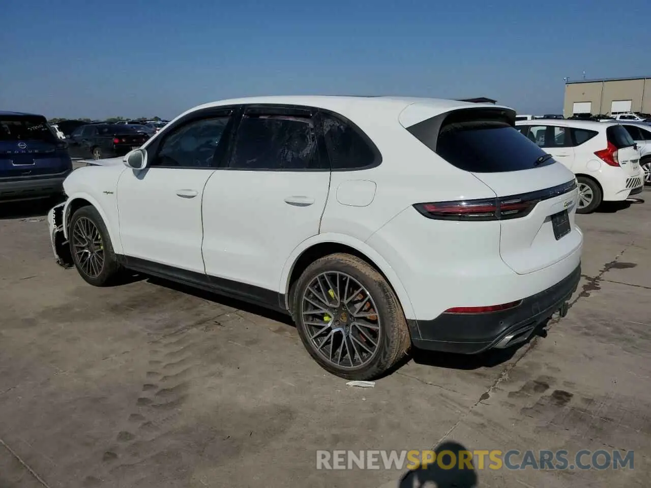 2 fotografías del automóvil dañado WP1AE2AY5KDA50280 PORSCHE CAYENNE 2019