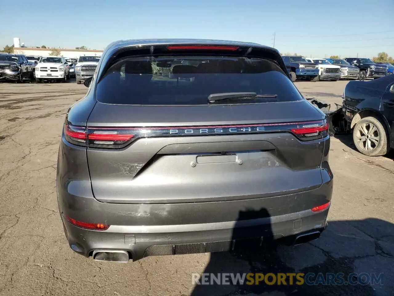 6 fotografías del automóvil dañado WP1AE2AY7KDA50488 PORSCHE CAYENNE 2019