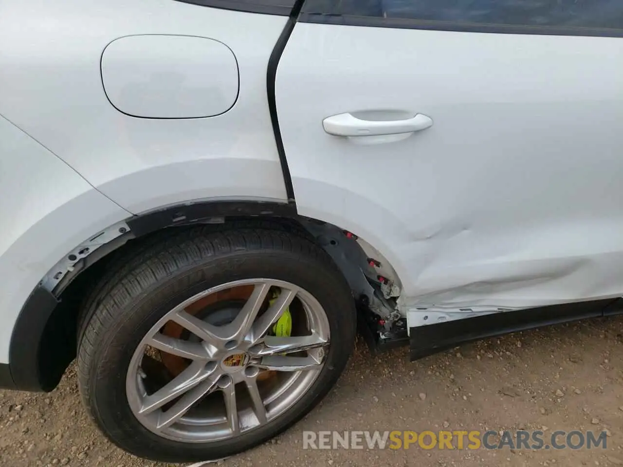 9 fotografías del automóvil dañado WP1AE2AY7KDA51964 PORSCHE CAYENNE 2019