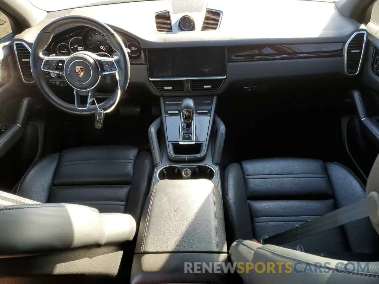 8 fotografías del automóvil dañado WP1AA2AY2LDA03544 PORSCHE CAYENNE 2020