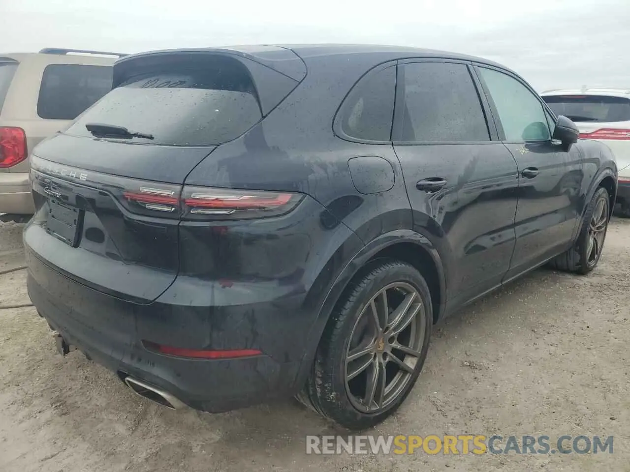 3 fotografías del automóvil dañado WP1AA2AY2LDA05732 PORSCHE CAYENNE 2020