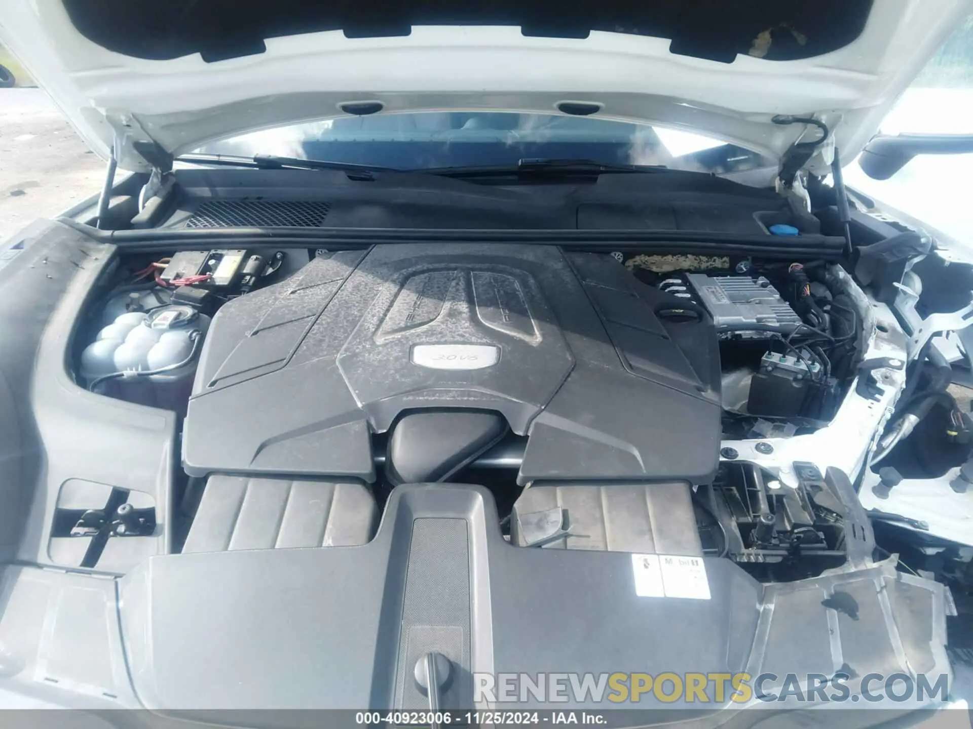 10 fotografías del automóvil dañado WP1AA2AY2LDA06573 PORSCHE CAYENNE 2020