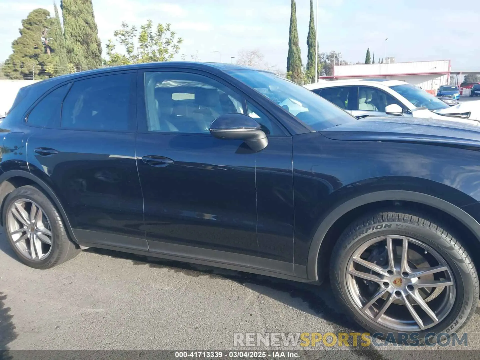 13 fotografías del automóvil dañado WP1AA2AY3LDA04136 PORSCHE CAYENNE 2020