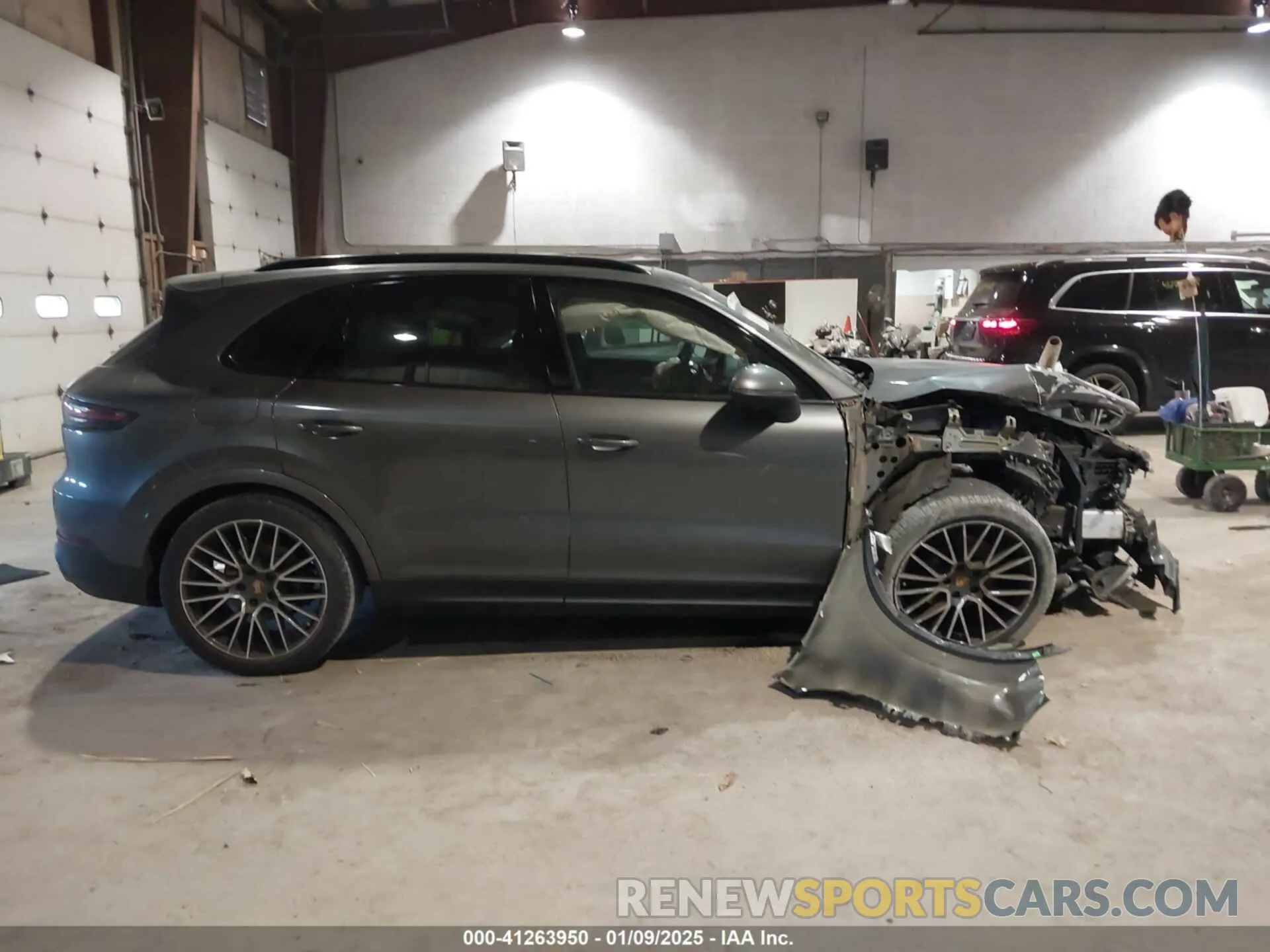 13 fotografías del automóvil dañado WP1AA2AY4LDA03853 PORSCHE CAYENNE 2020
