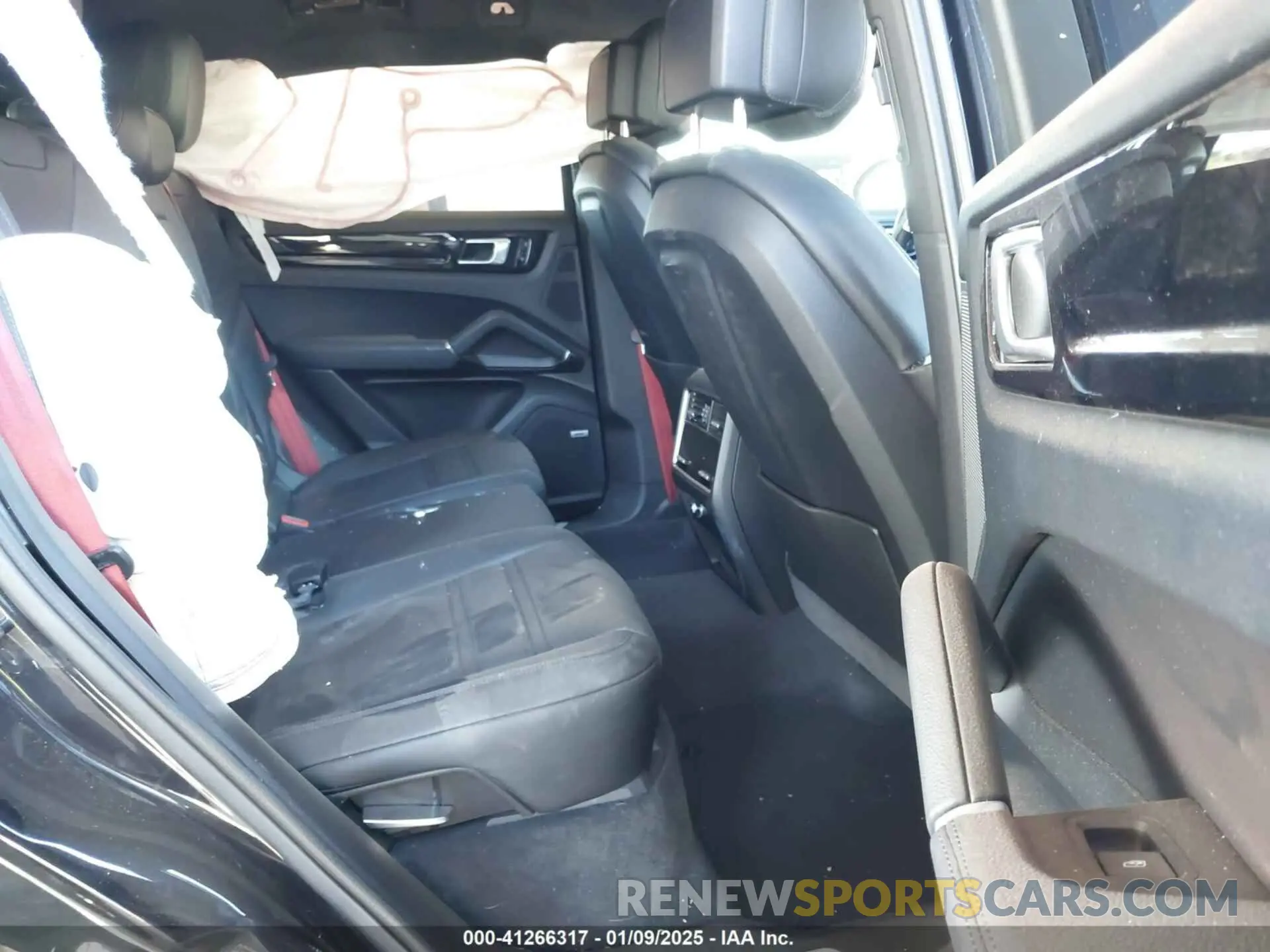 8 fotografías del automóvil dañado WP1AA2AY5LDA06521 PORSCHE CAYENNE 2020