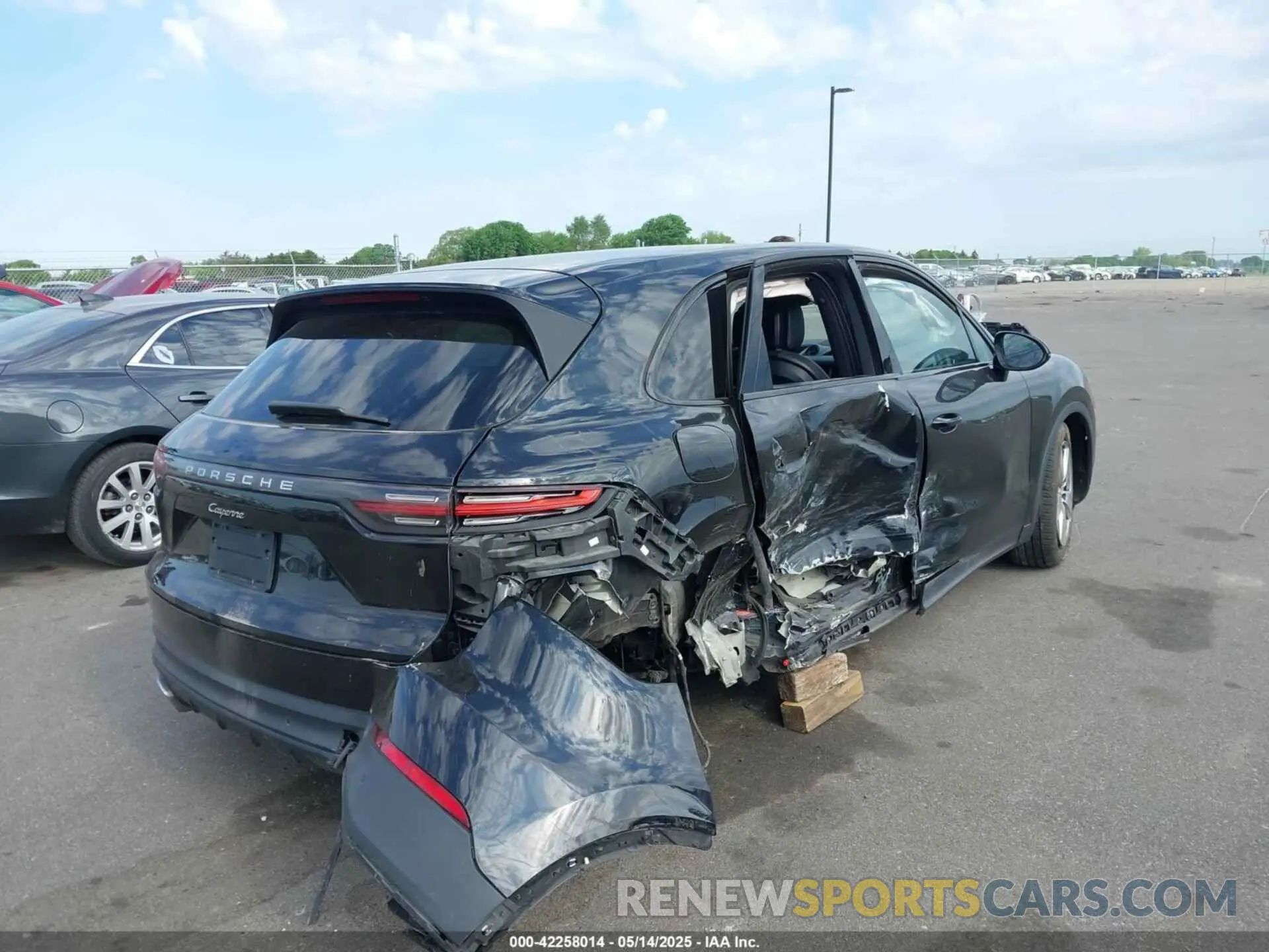 4 fotografías del automóvil dañado WP1AA2AY7LDA01031 PORSCHE CAYENNE 2020