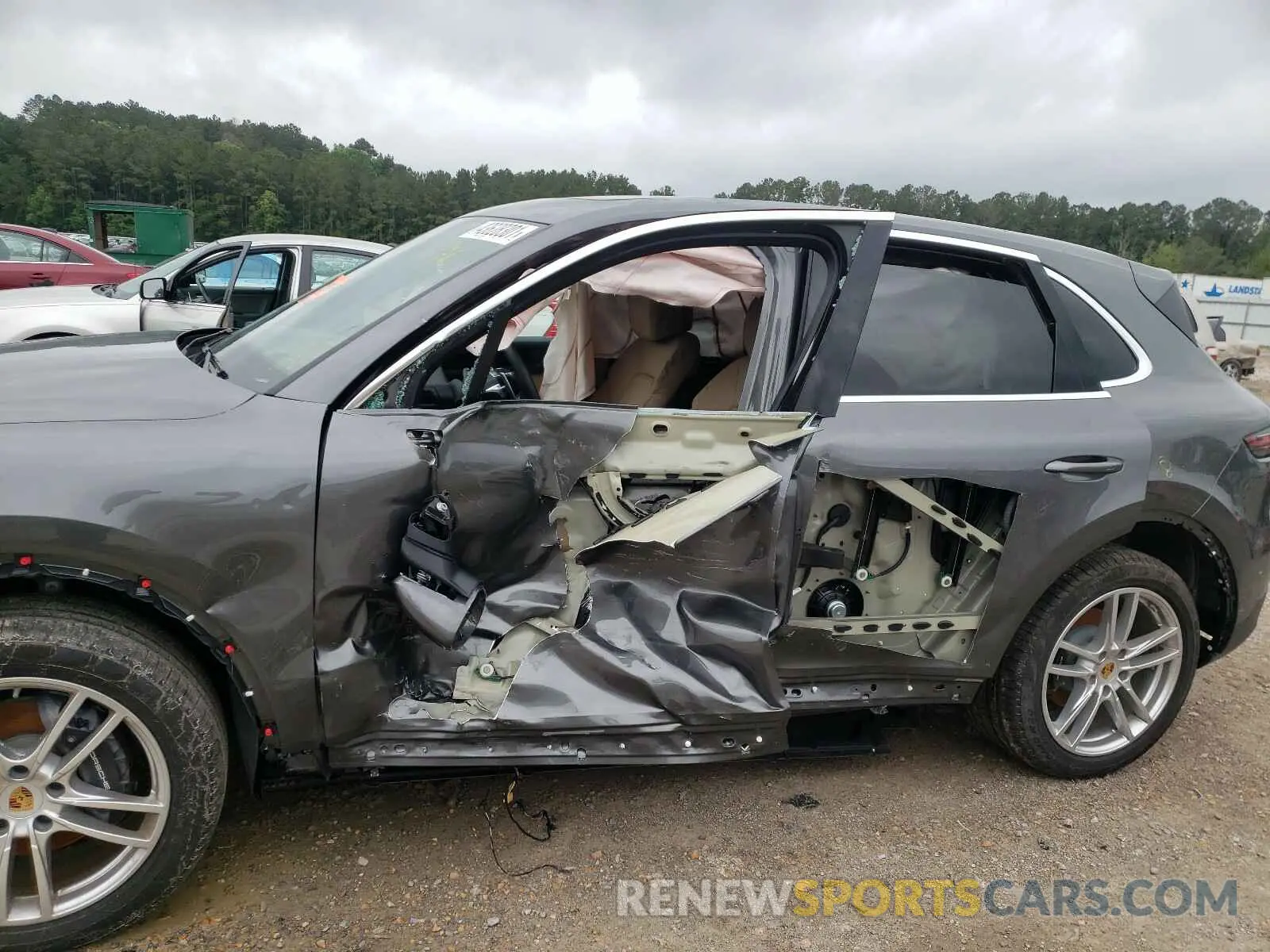 9 fotografías del automóvil dañado WP1AA2AY8LDA10482 PORSCHE CAYENNE 2020