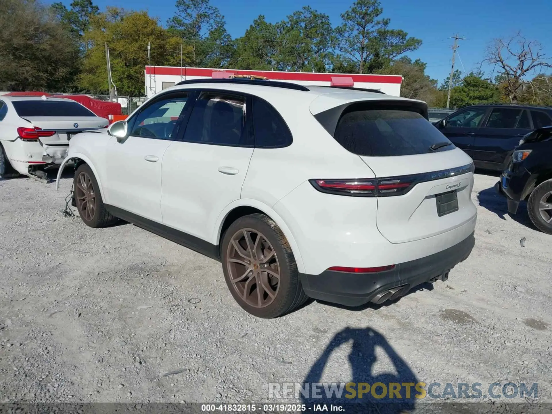 3 fotografías del automóvil dañado WP1AB2AY9LDA28759 PORSCHE CAYENNE 2020