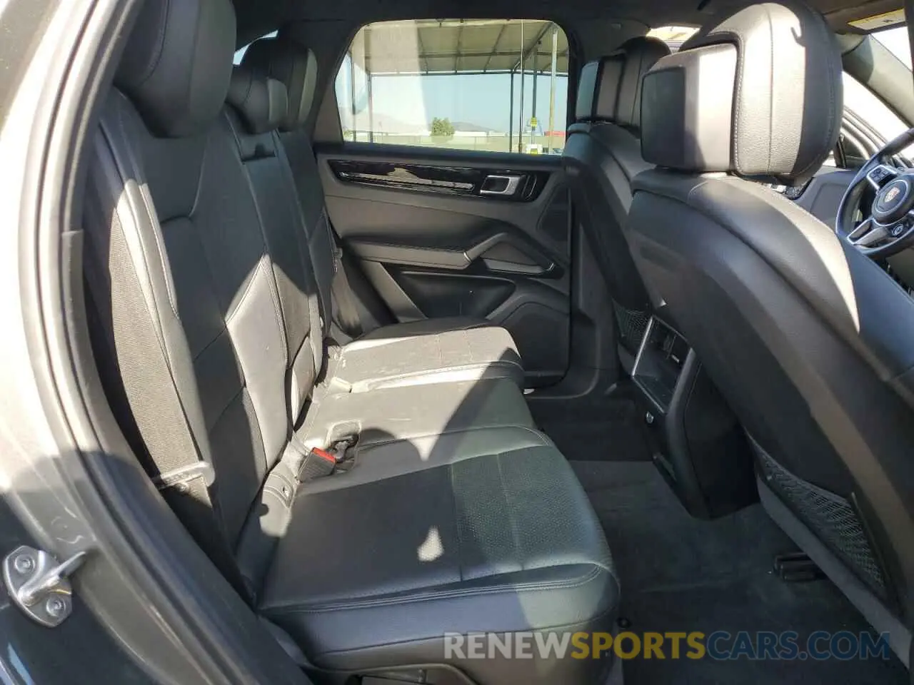 11 fotografías del automóvil dañado WP1AE2AY8LDA22202 PORSCHE CAYENNE 2020