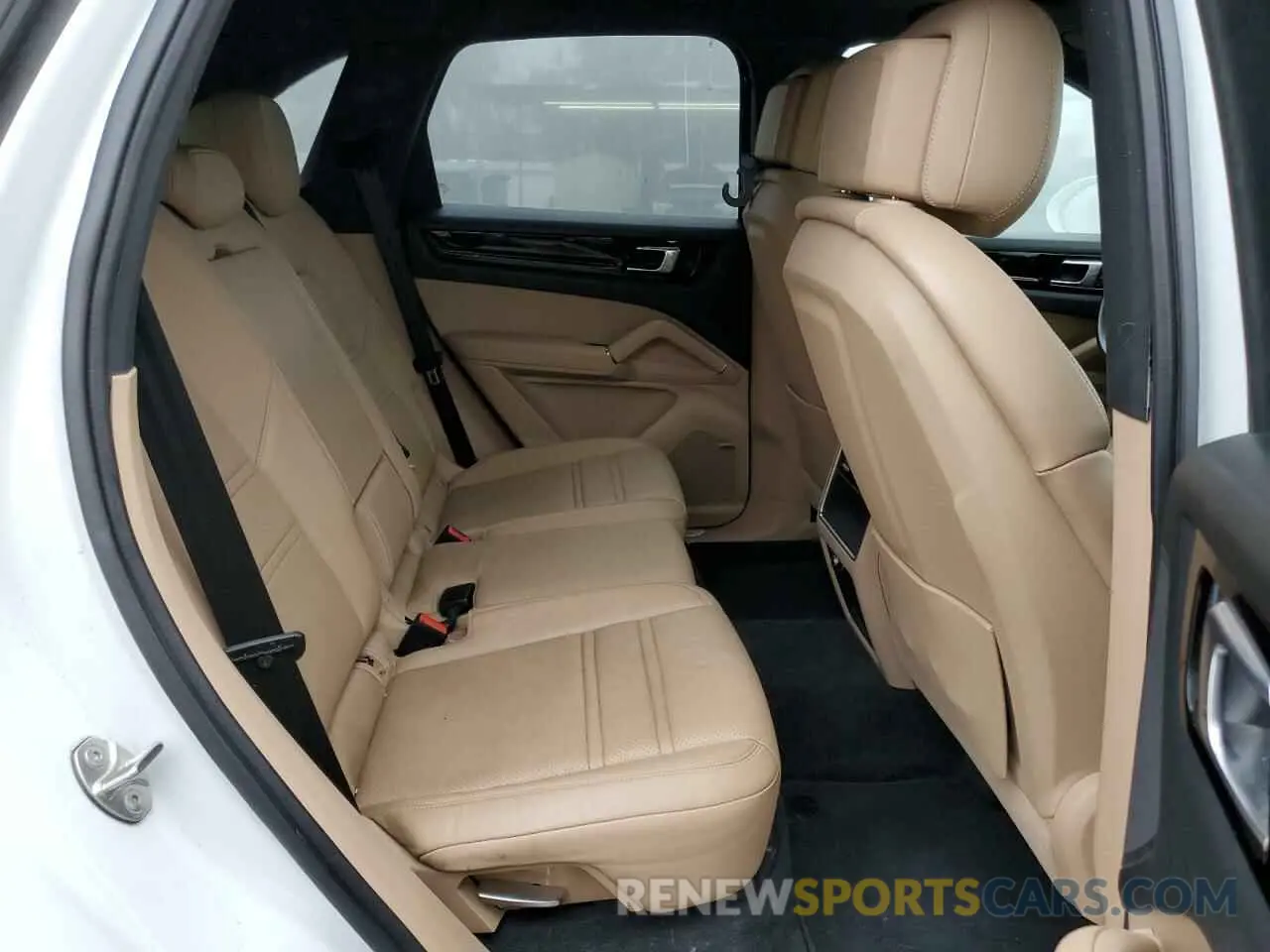 11 fotografías del automóvil dañado WP1AE2AYXLDA23108 PORSCHE CAYENNE 2020
