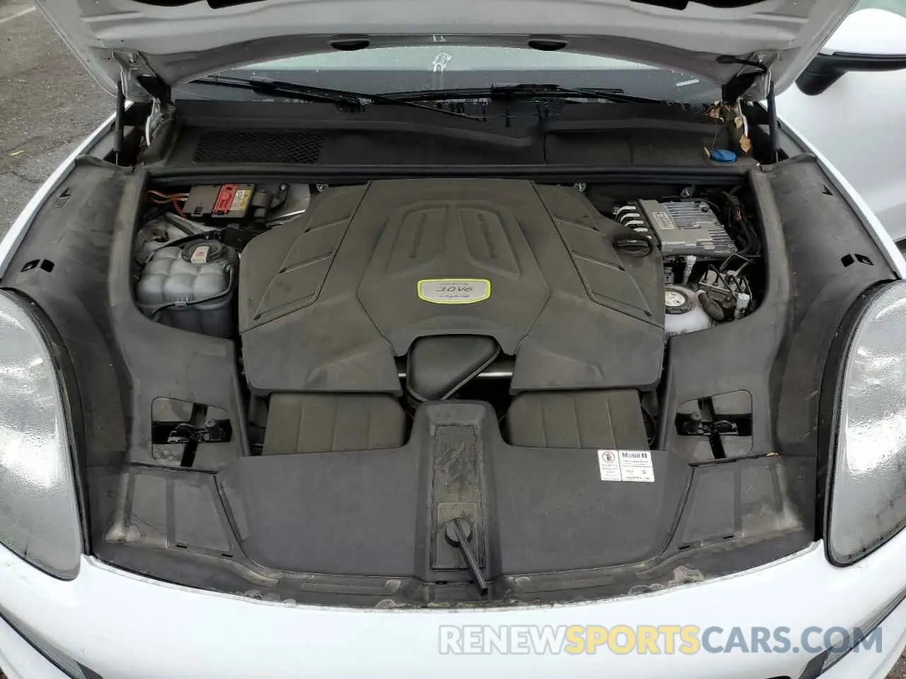 12 fotografías del automóvil dañado WP1AE2AYXLDA23108 PORSCHE CAYENNE 2020