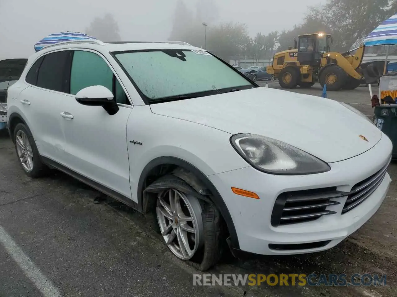 4 fotografías del automóvil dañado WP1AE2AYXLDA23108 PORSCHE CAYENNE 2020