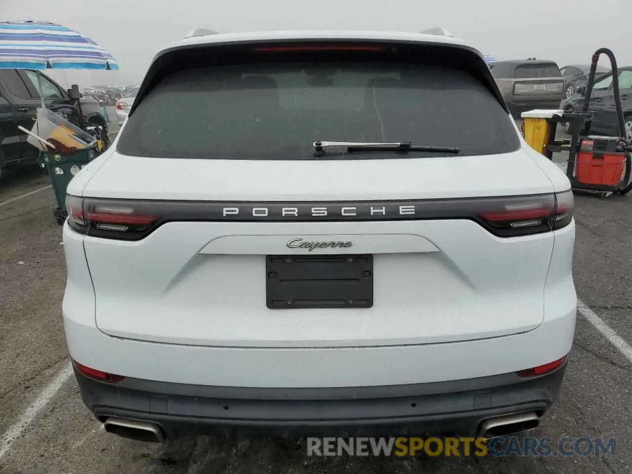 6 fotografías del automóvil dañado WP1AE2AYXLDA23108 PORSCHE CAYENNE 2020