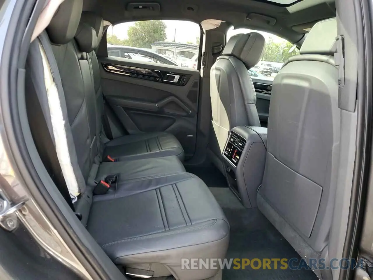 11 fotografías del automóvil dañado WP1BE2AY3LDA55144 PORSCHE CAYENNE 2020
