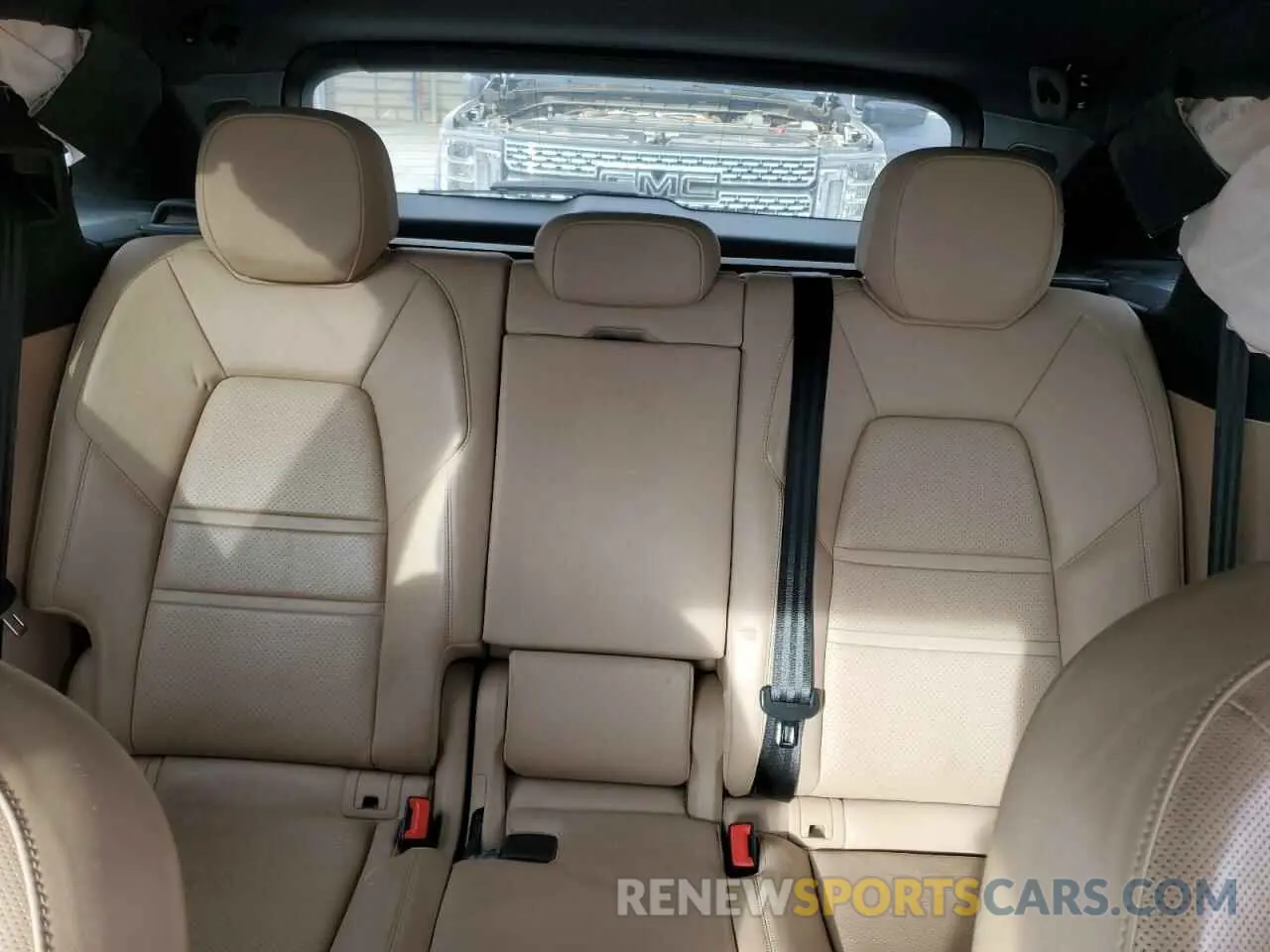 10 fotografías del automóvil dañado WP1AA2AY0MDA03642 PORSCHE CAYENNE 2021