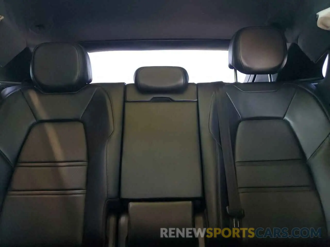10 fotografías del automóvil dañado WP1AA2AY0MDA05827 PORSCHE CAYENNE 2021