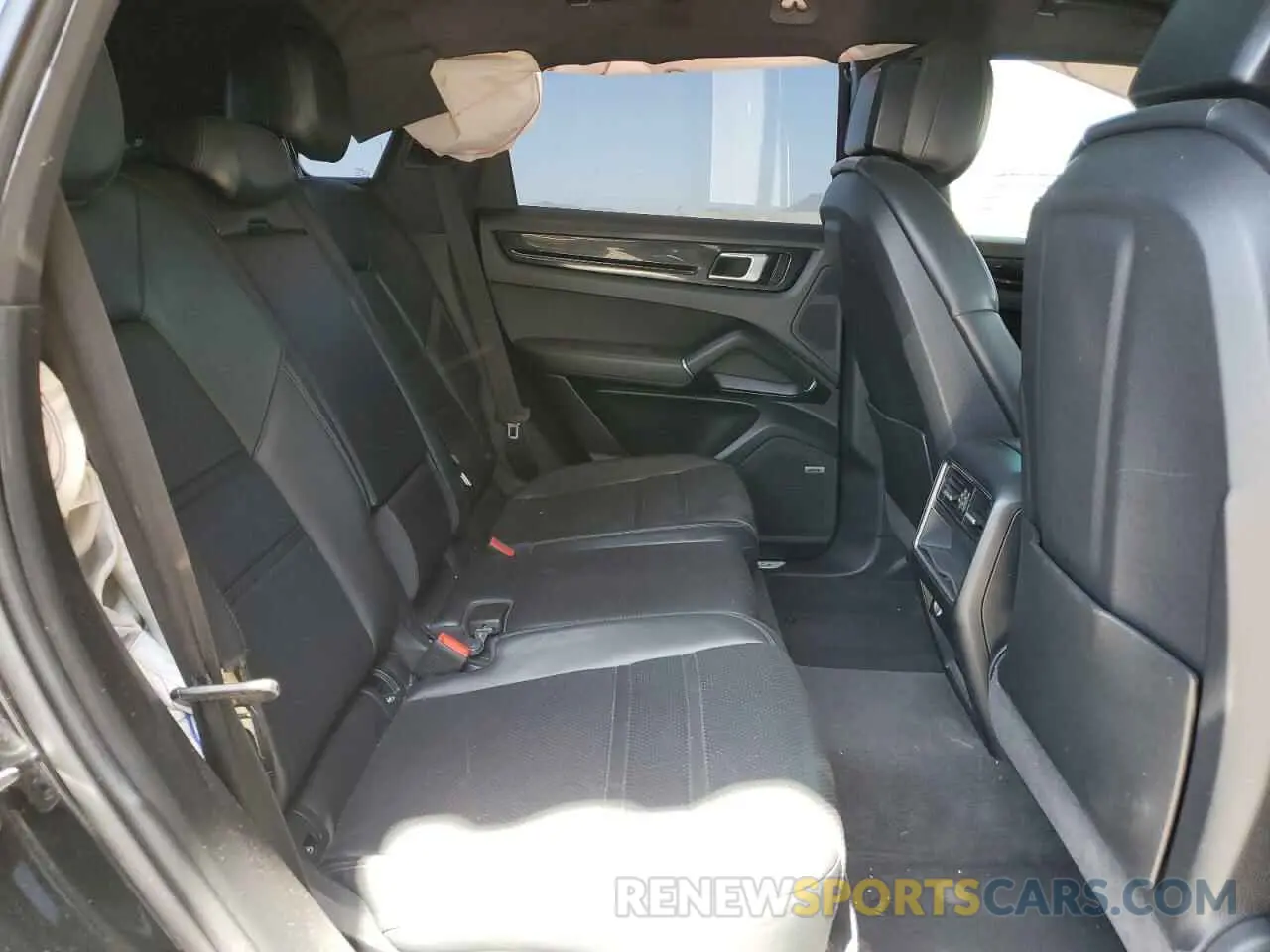 11 fotografías del automóvil dañado WP1AA2AY0MDA05827 PORSCHE CAYENNE 2021