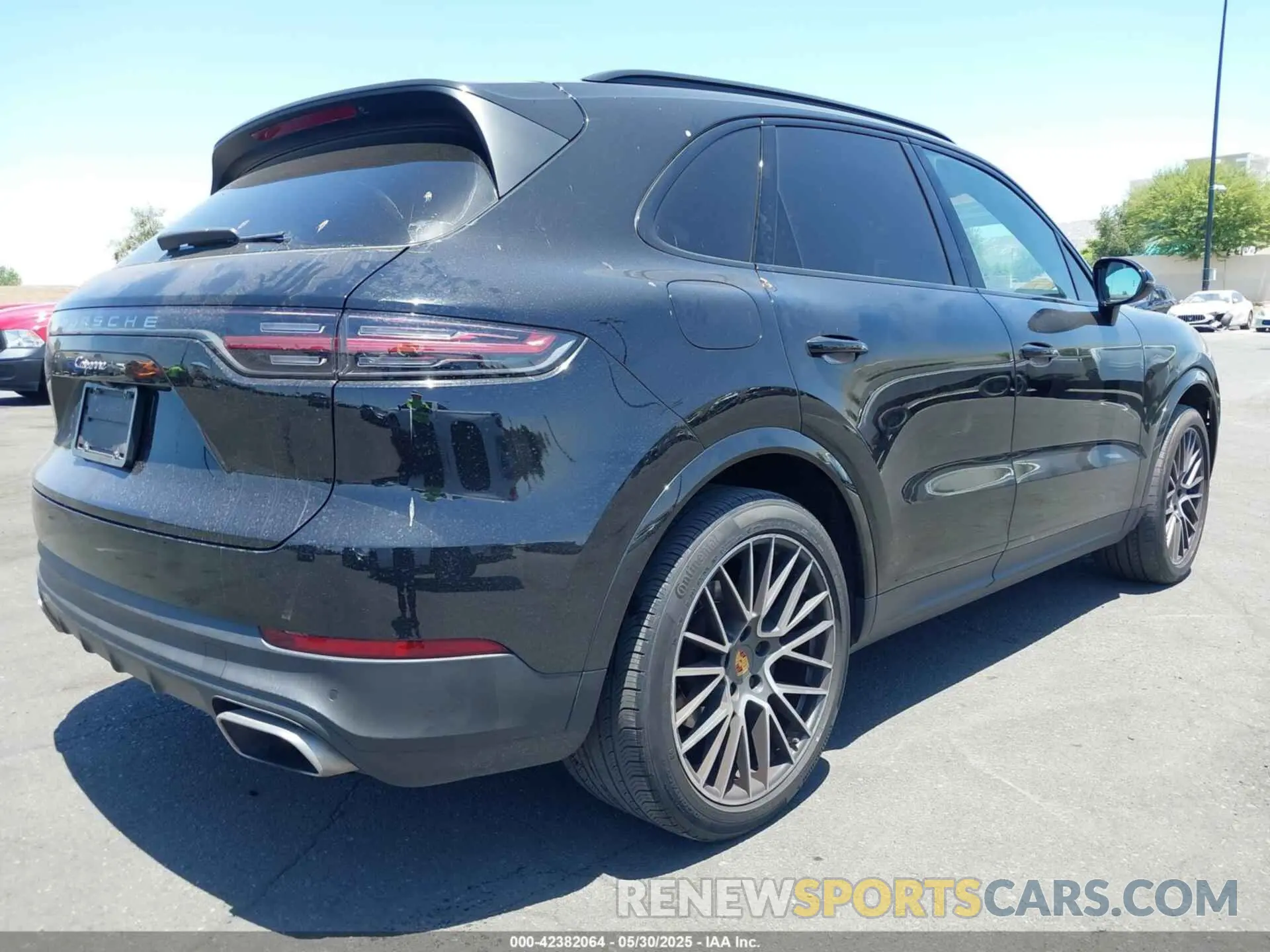 4 fotografías del automóvil dañado WP1AA2AY1MDA08476 PORSCHE CAYENNE 2021