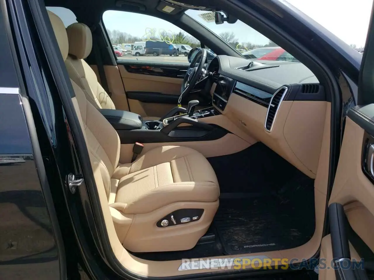 5 fotografías del automóvil dañado WP1AA2AY1MDA09417 PORSCHE CAYENNE 2021