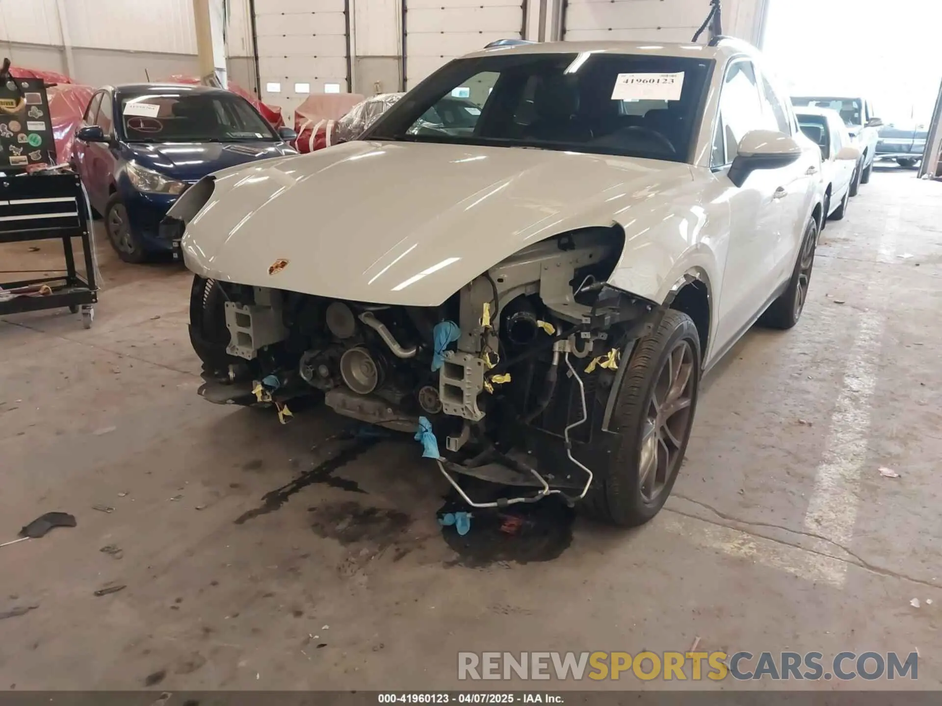 17 fotografías del automóvil dañado WP1AA2AY2MDA02282 PORSCHE CAYENNE 2021