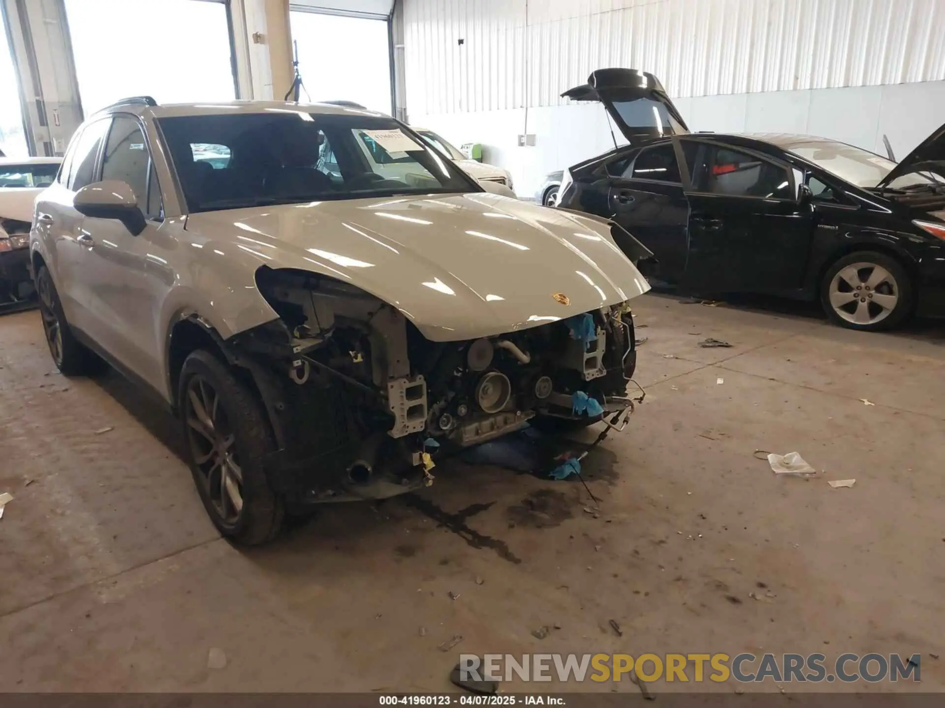 19 fotografías del automóvil dañado WP1AA2AY2MDA02282 PORSCHE CAYENNE 2021