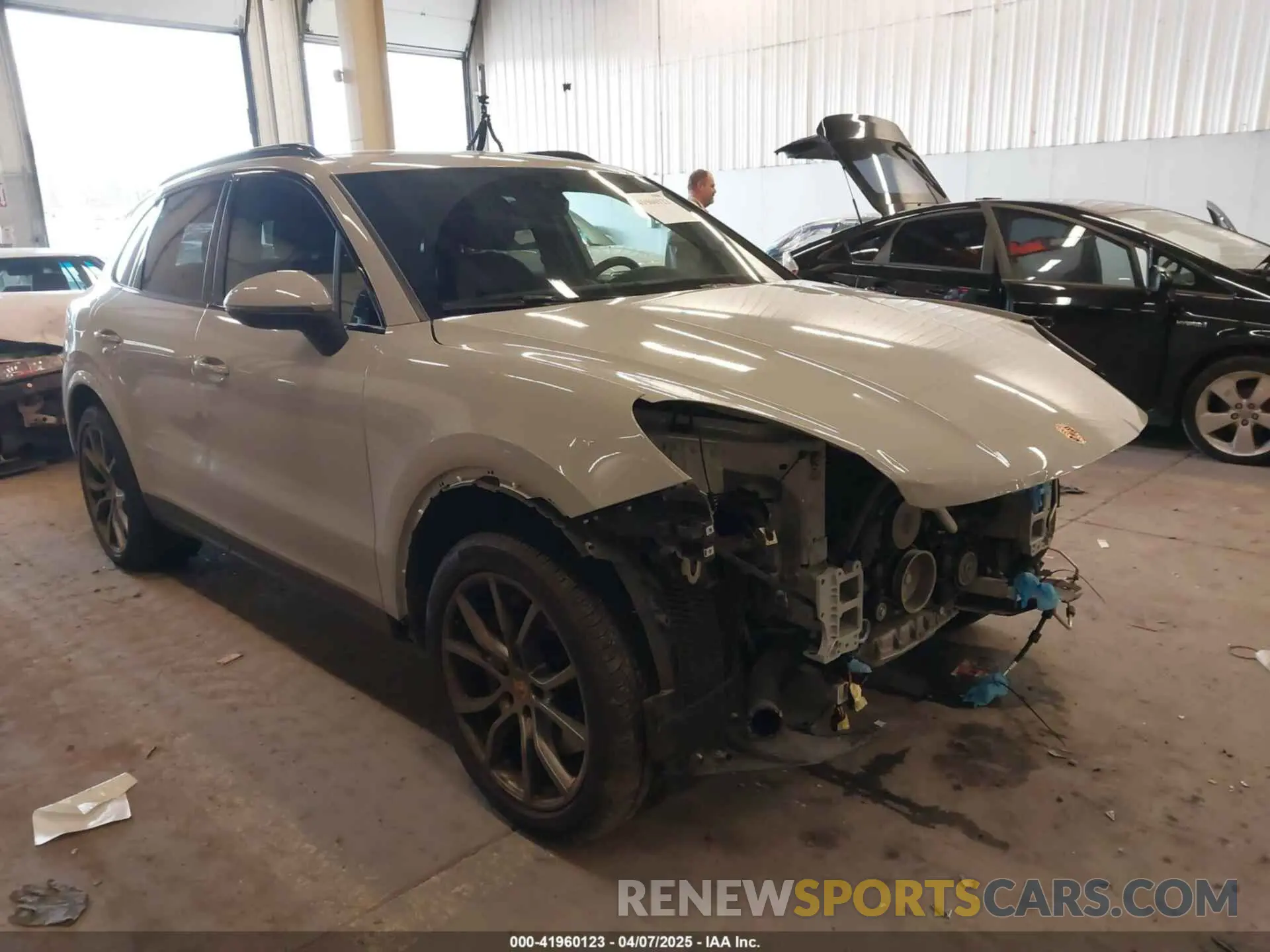 20 fotografías del automóvil dañado WP1AA2AY2MDA02282 PORSCHE CAYENNE 2021