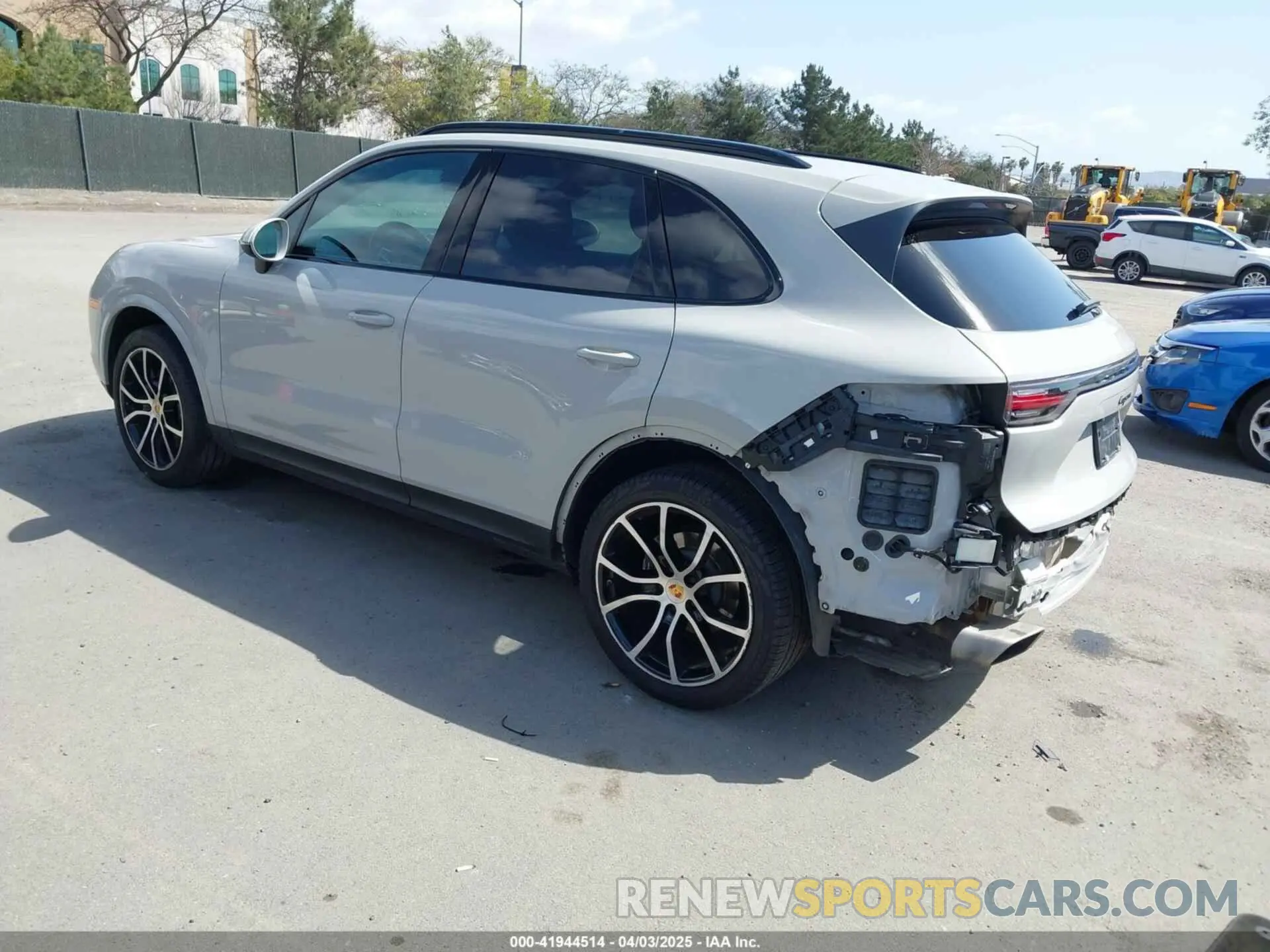 3 fotografías del automóvil dañado WP1AA2AY2MDA02749 PORSCHE CAYENNE 2021