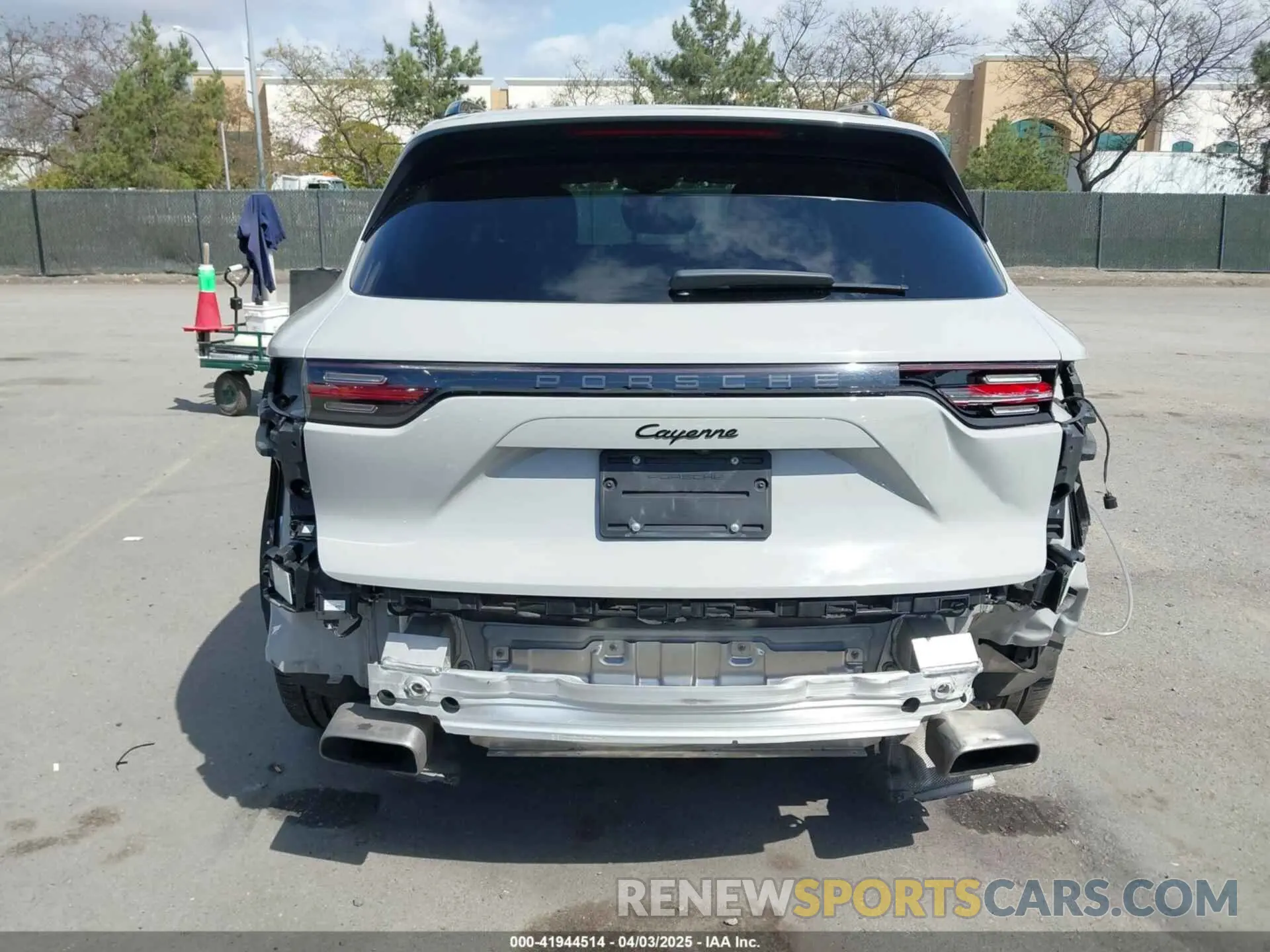 6 fotografías del automóvil dañado WP1AA2AY2MDA02749 PORSCHE CAYENNE 2021