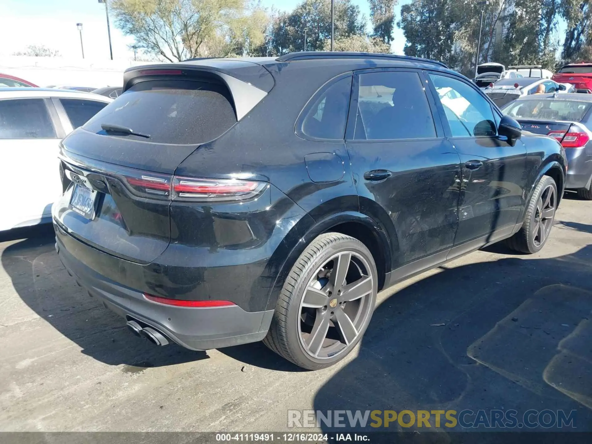 4 fotografías del automóvil dañado WP1AA2AY2MDA03657 PORSCHE CAYENNE 2021