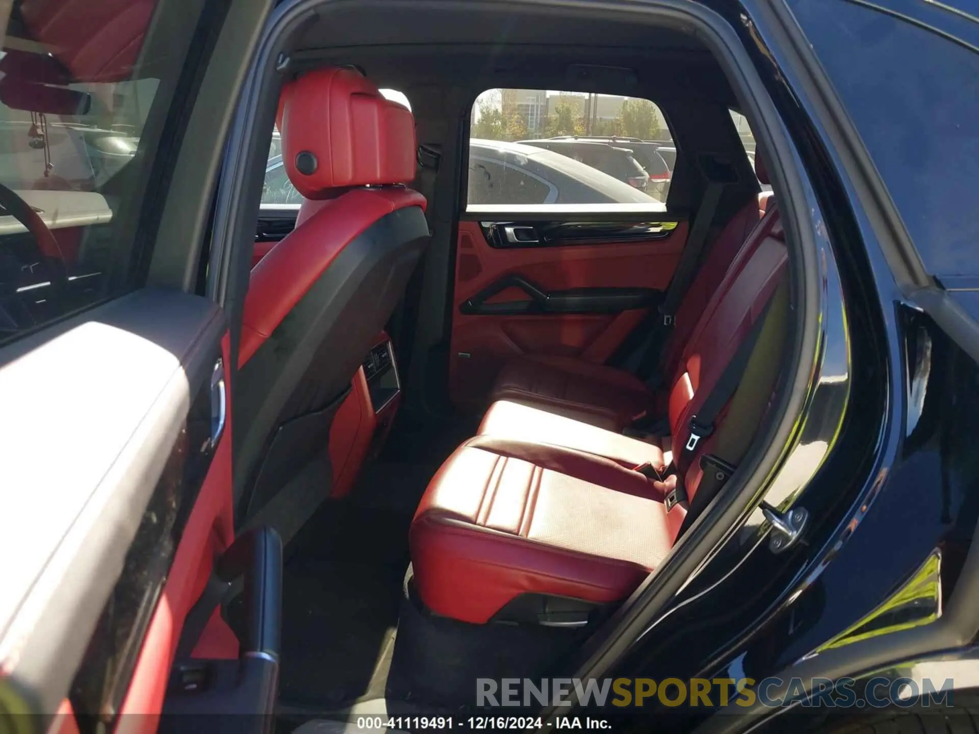 8 fotografías del automóvil dañado WP1AA2AY2MDA03657 PORSCHE CAYENNE 2021